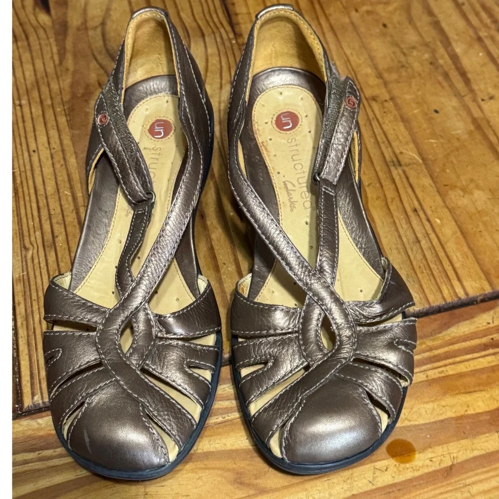 Clarks Unstructured Sandals Womens 9N Leather Metallic Bronz Strappy Wedge 86342